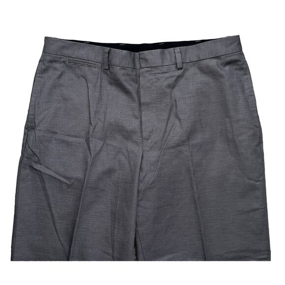 LL Bean Men's Classic Fit Pants Size 37 Inseam 33" Gray Flat Front Straight Leg - Picture 3 of 12